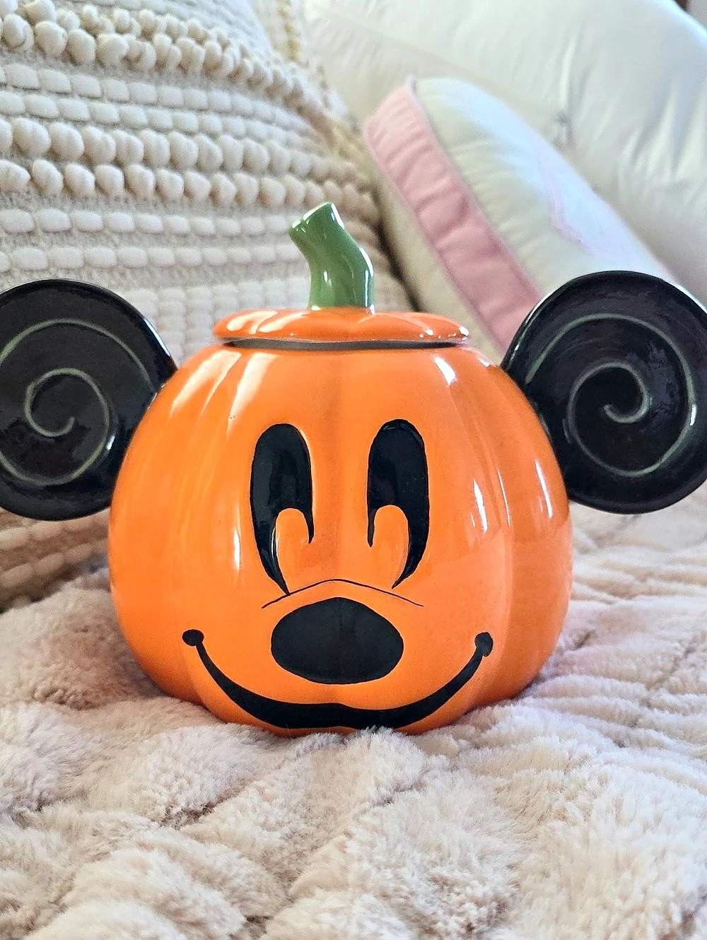 Disney Mickey Mouse Jack-o'-Lantern Stoneware Halloween Candy Bowl Halloween